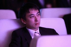 王思聪微博半年可见引热议，国民老公为何低调？